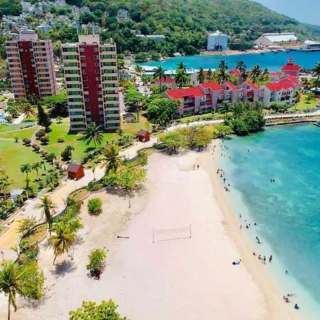 Beach Penthouse A25 Sandcastles オーチョ・リオス エクステリア 写真
