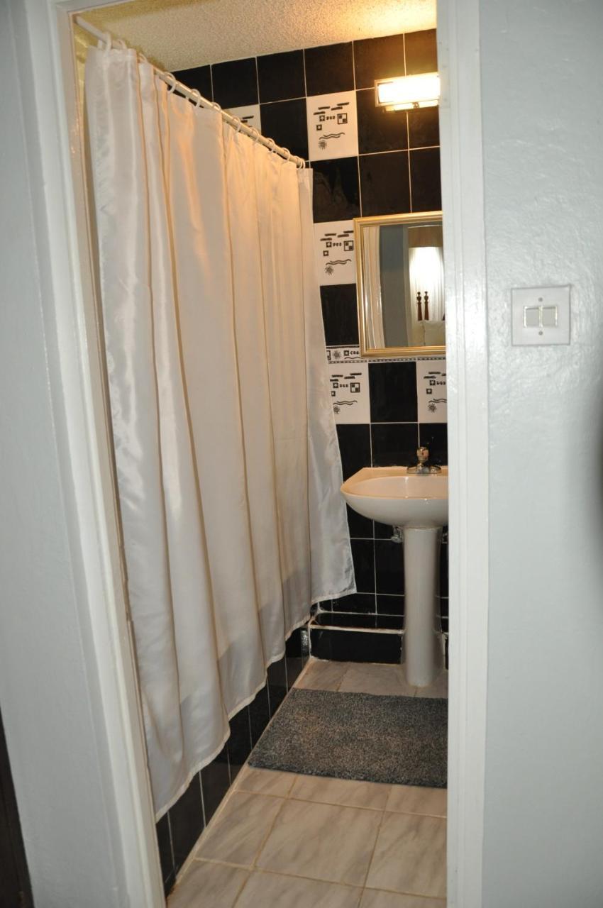 Beach Penthouse A25 Sandcastles オーチョ・リオス エクステリア 写真