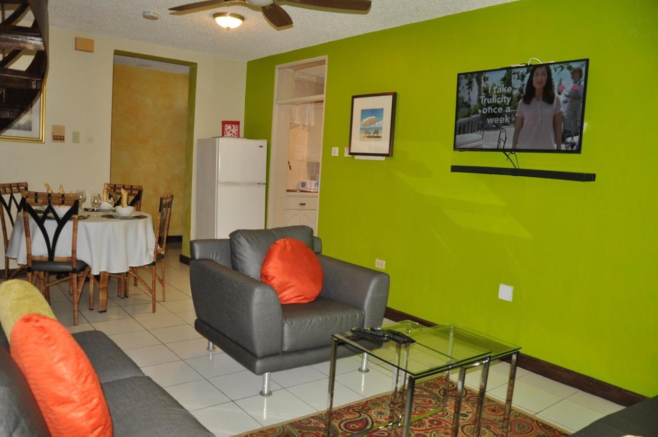 Beach Penthouse A25 Sandcastles オーチョ・リオス エクステリア 写真