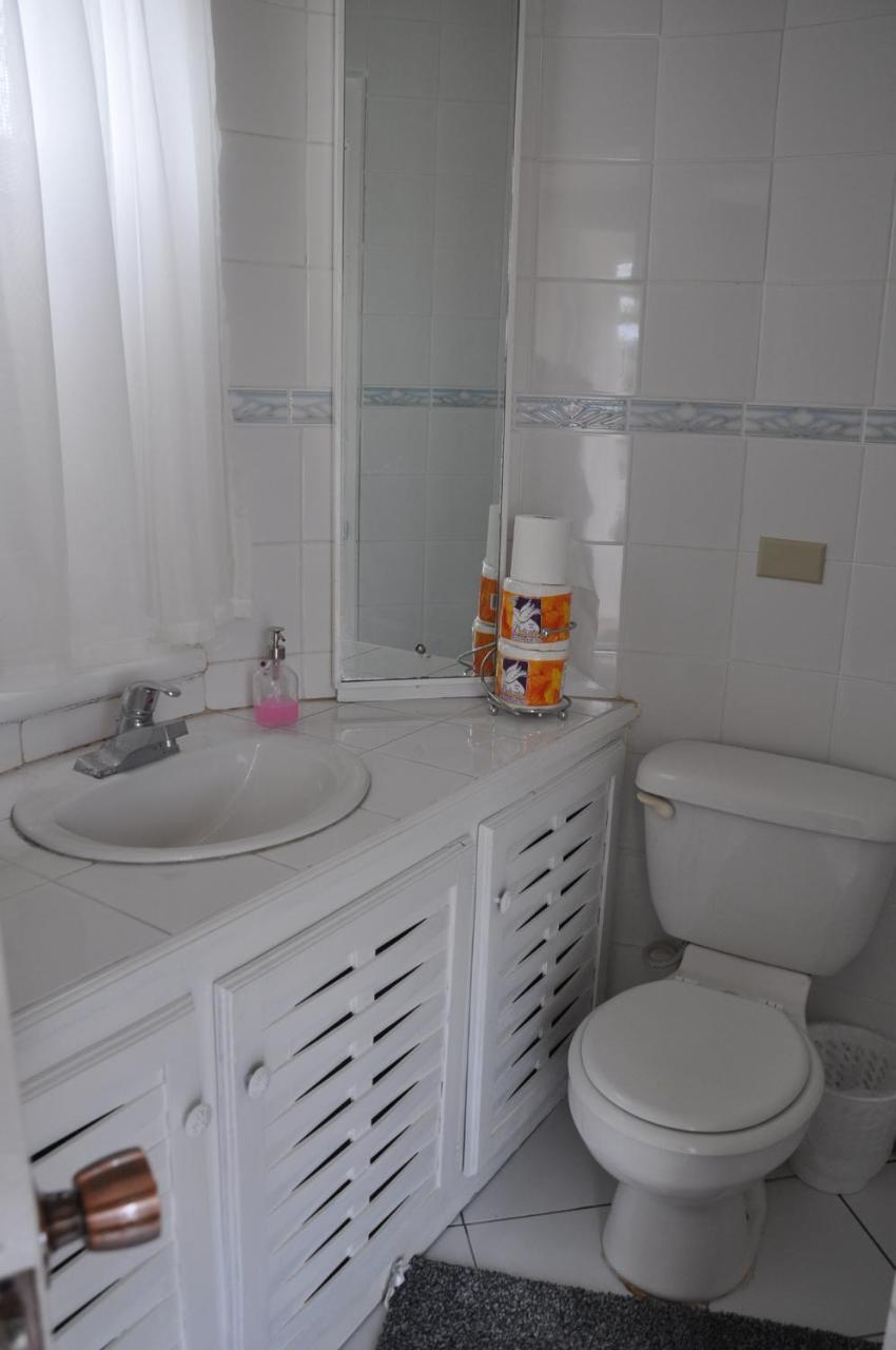 Beach Penthouse A25 Sandcastles オーチョ・リオス エクステリア 写真